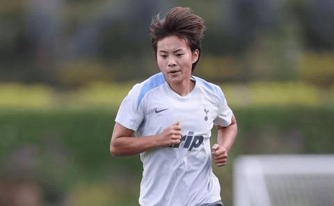 王霜感慨夺得女足亚冠冠军：四年前吹过的牛，终